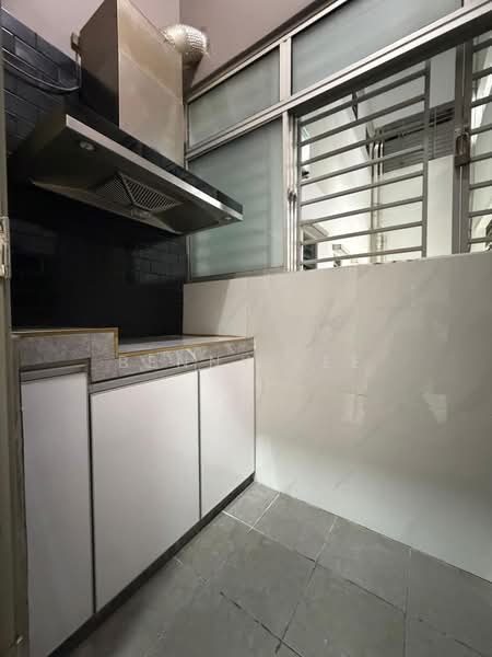 Apartment for Rent at Gapura Bayu - Benny Lee - PropertyGuru.com.my