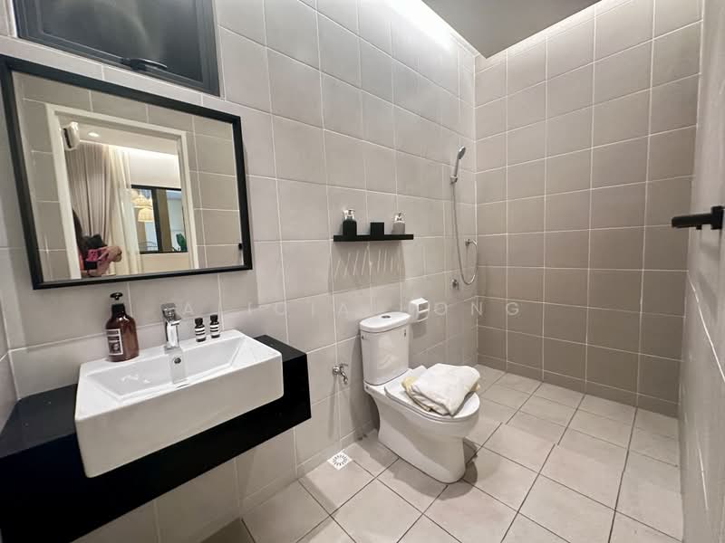 Condominium for Sale at Maldives Residences - Alicia Hong - Maldives Residences - Bathrooms - PropertyGuru.com.my