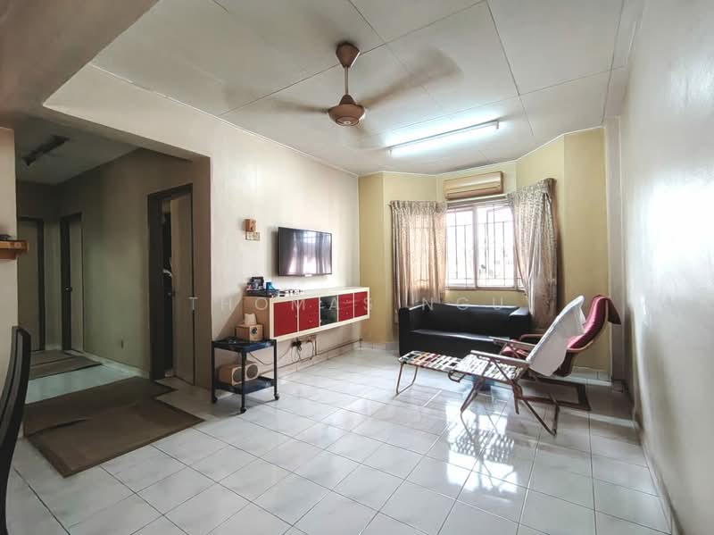 Pangsapuri untuk Dijual di Pangsapuri Carmila - Thomas Ngu - Living Room - PropertyGuru.com.my