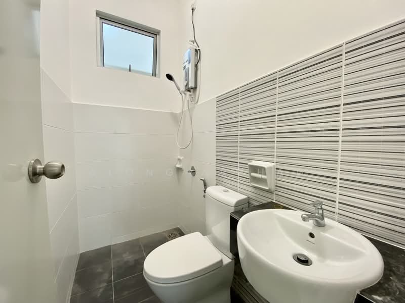 Rumah Teres 2 Tingkat untuk Disewa di Iskandar Puteri (Nusajaya) (Johor) - Along Arshad - PropertyGuru.com.my
