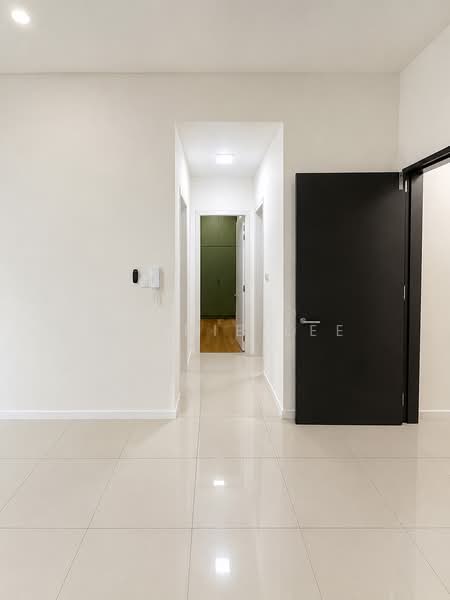 Condominium for Rent at The Maple Residences - Wennie Lee - Corridor - PropertyGuru.com.my