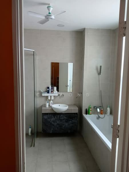 Kondominium untuk Dijual di 8 Petaling - CK Wong - Bathroom - PropertyGuru.com.my