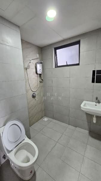 Condominium for Sale at The Holmes 2 - KINKI CHAN - Bathroom - PropertyGuru.com.my