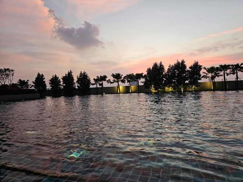 Servis Apartment untuk Dijual di GEM Residences - Wai Kuan Wong - Pool - PropertyGuru.com.my