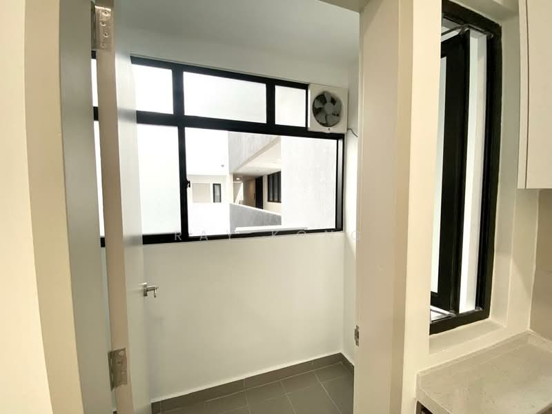 Service Residence for Rent at Residensi Ava @ Kiara Bay - Ray Kong - PropertyGuru.com.my