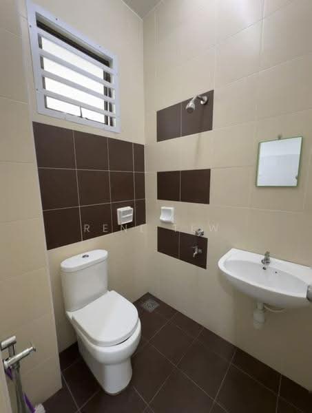 2-storey Terraced House for Rent in Bandar Dato Onn (Tebrau) - Rene Tew - PropertyGuru.com.my