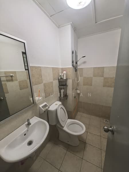 1.5-storey Terraced House for Rent in Bukit Raja (Selangor) - Shue Tan - Bathroom - PropertyGuru.com.my
