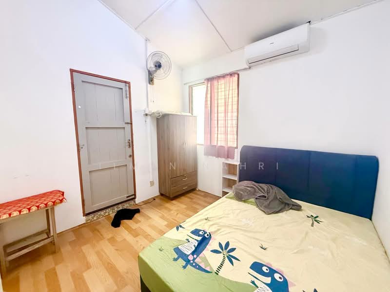 Rumah Teres 2 Tingkat untuk Dijual di Taman Kajang Baru Sungai Jelok (Kajang) - Ilman Nahri - Bedroom - PropertyGuru.com.my