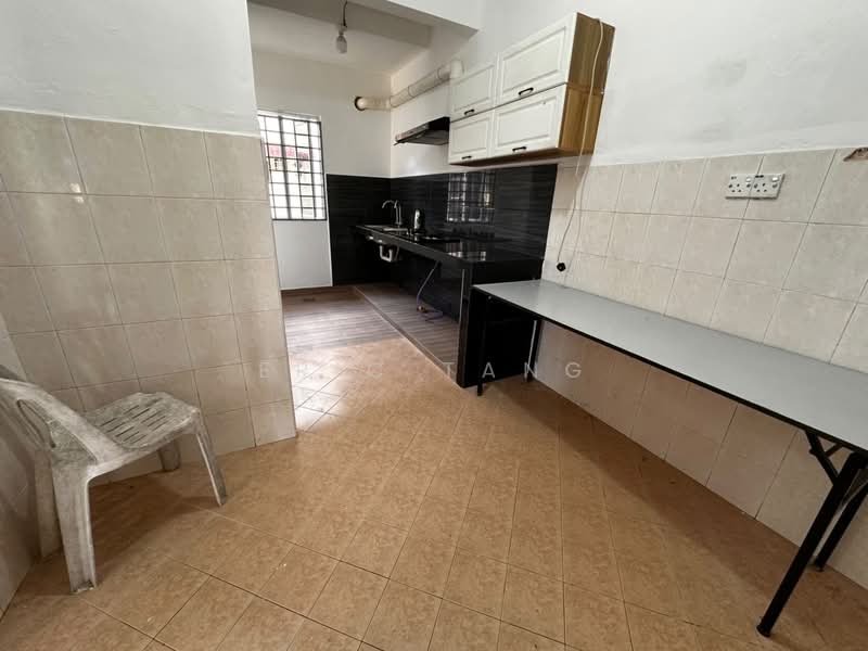 Terraced House for Rent in Taman Mutiara Rini (Skudai) - Eric Tang - Kitchen - PropertyGuru.com.my