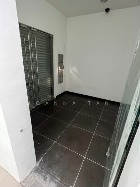 Kedai untuk Disewa di Kota Kemuning (Shah Alam) - Joanna Tan - Entrance - PropertyGuru.com.my