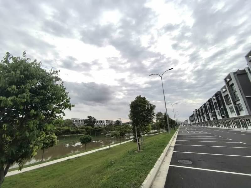 Shop for Rent in Austin Crest (Johor Bahru) - Erica Ho - Exterior - PropertyGuru.com.my