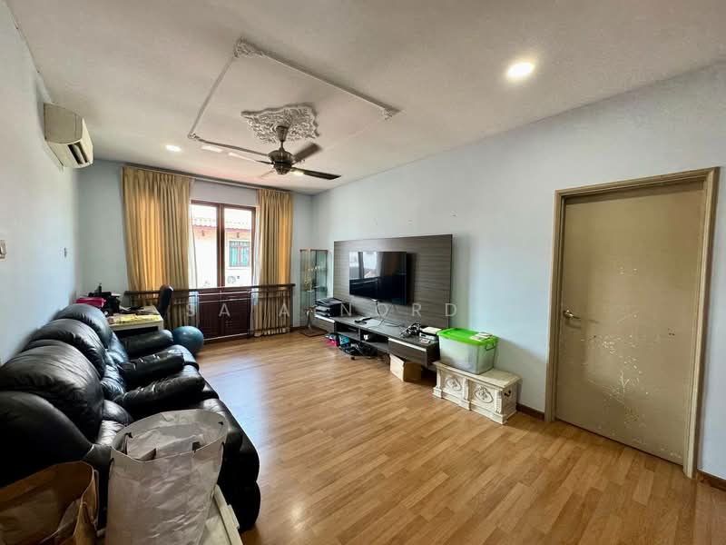 Semi-Detached House for Sale in TTDI Jaya (Shah Alam) - Sa'a Nordin - Living Room - PropertyGuru.com.my