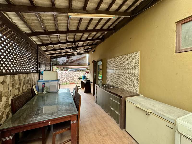 Semi-Detached House for Sale in TTDI Jaya (Shah Alam) - Sa'a Nordin - Kitchen - PropertyGuru.com.my