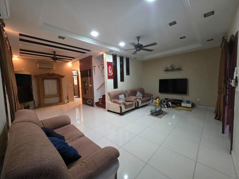 Cluster House for Rent in Bukit Indah (Iskandar Puteri (Nusajaya)) - Phoebe Foo - Living Room - PropertyGuru.com.my