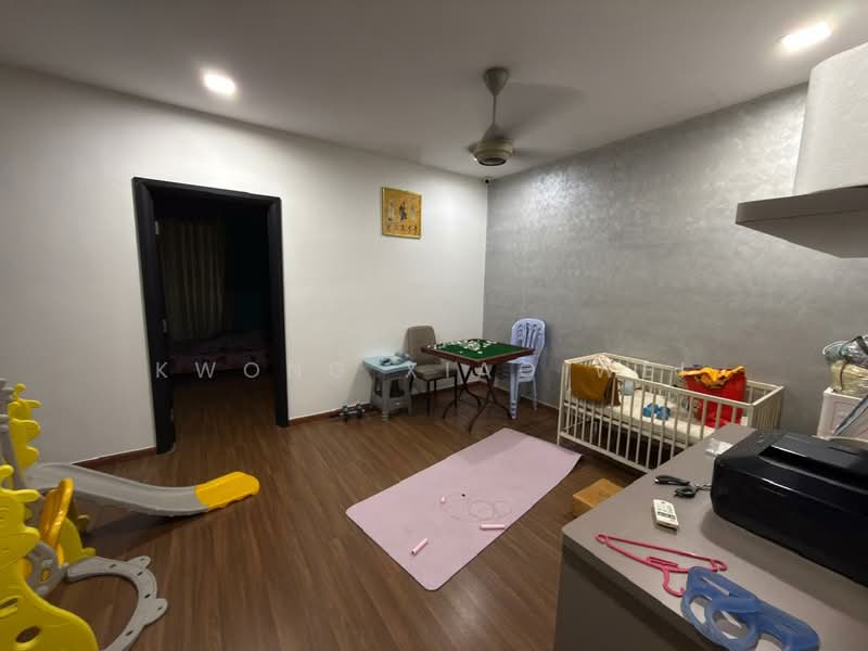2.5-storey Terraced House for Sale in Bandar Country Homes (Rawang) - Kwong Xiao Wei - Living Room - PropertyGuru.com.my