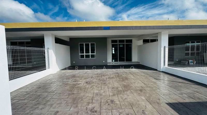 1-storey Terraced House for Sale in Bandar Putra (Kulai) - Erica Ho - Exterior - PropertyGuru.com.my