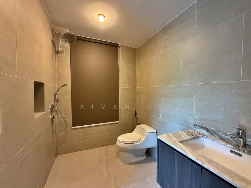 Rumah Banglo untuk Dijual di Country Heights Damansara (Kuala Lumpur) - Aivan Ng - Bathroom - PropertyGuru.com.my