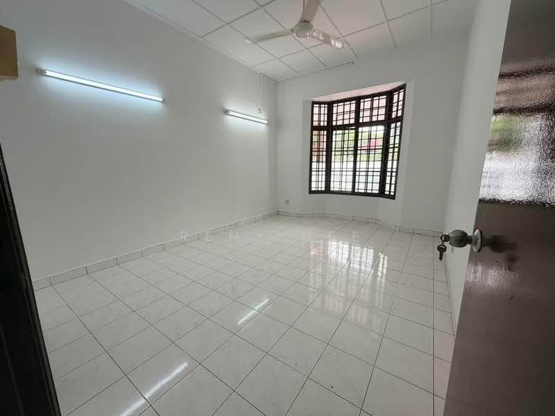 Rumah Teres 2 Tingkat untuk Dijual di Taman Molek (Johor Bahru) - Reny Hee - Interior - PropertyGuru.com.my