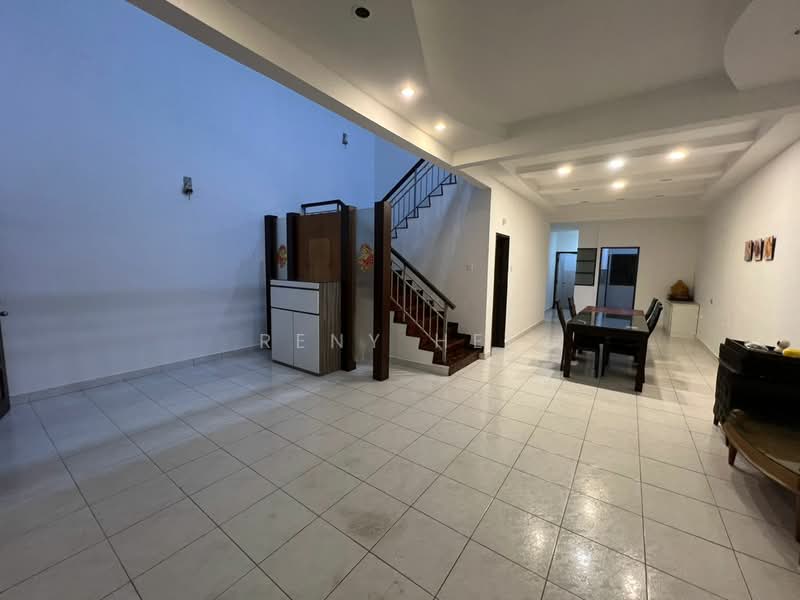 1.5-storey Terraced House for Sale in Taman Pelangi Indah (Ulu Tiram) - Reny Hee - Interior - PropertyGuru.com.my