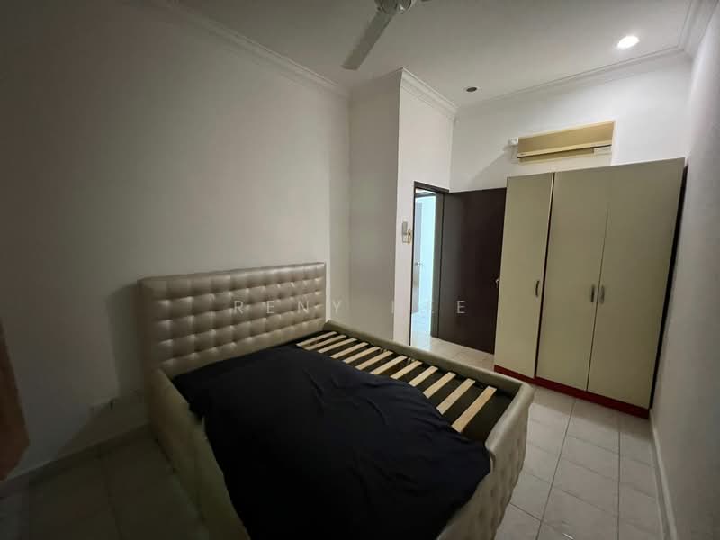1.5-storey Terraced House for Sale in Taman Pelangi Indah (Ulu Tiram) - Reny Hee - Bedroom - PropertyGuru.com.my