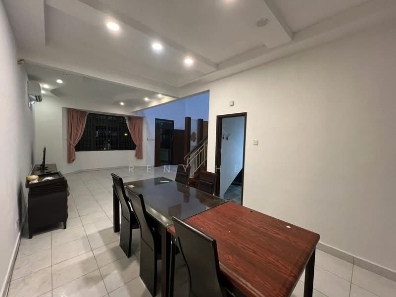1.5-storey Terraced House for Sale in Taman Pelangi Indah (Ulu Tiram) - Reny Hee - PropertyGuru.com.my