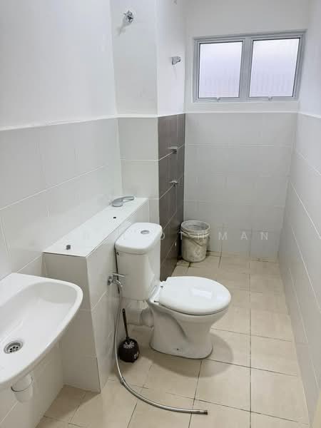 2-storey Terraced House for Sale in Seremban (Negeri Sembilan) - Azrul Othman - Bathroom - PropertyGuru.com.my