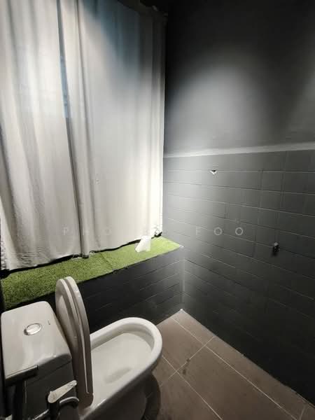 Shop / Office for Rent in Taman Melodies (Johor Bahru) - Phoebe Foo - Bathroom - PropertyGuru.com.my