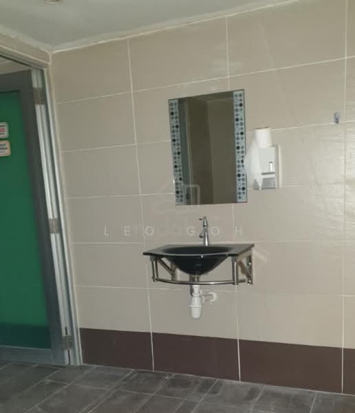 Shop / Office for Sale in Seremban (Negeri Sembilan) - Leo Goh - Bathroom - PropertyGuru.com.my