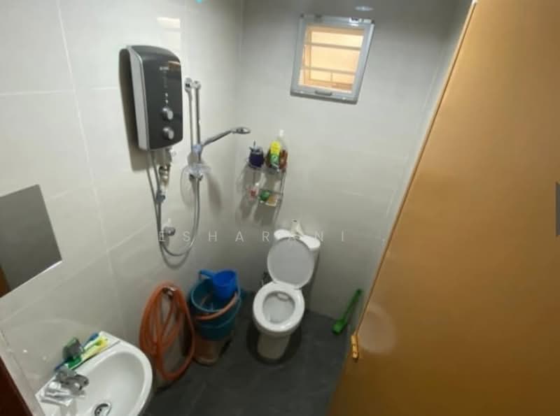 3-storey Terraced House for Sale in Happy Garden (Kuchai Lama) - Esharani . - PropertyGuru.com.my