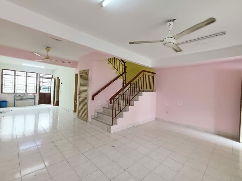 Rumah Teres 2 Tingkat untuk Dijual di Taman Sri Pulai Perdana (Skudai) - Jameson Choo - Living Room - PropertyGuru.com.my