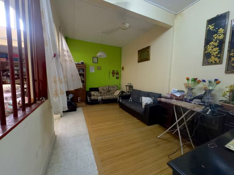 Rumah Teres 1 Tingkat untuk Dijual di Seksyen 14 (Petaling Jaya) - Ammeer Nadzrai - Living Room - PropertyGuru.com.my