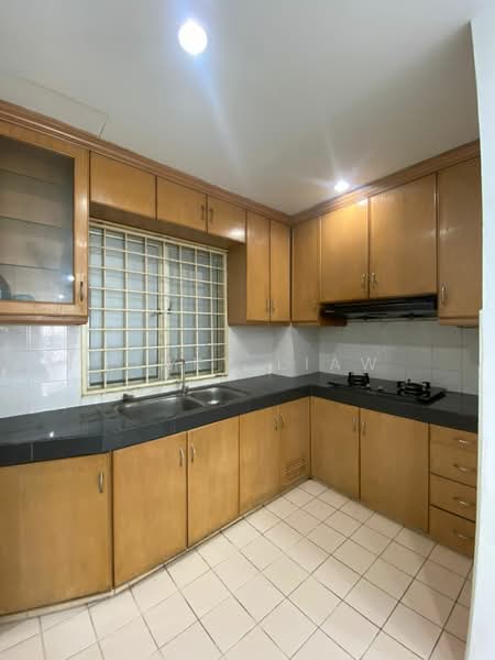 Kondominium untuk Dijual di Ridzuan Condominium - Pinky Liaw - Kitchen - PropertyGuru.com.my