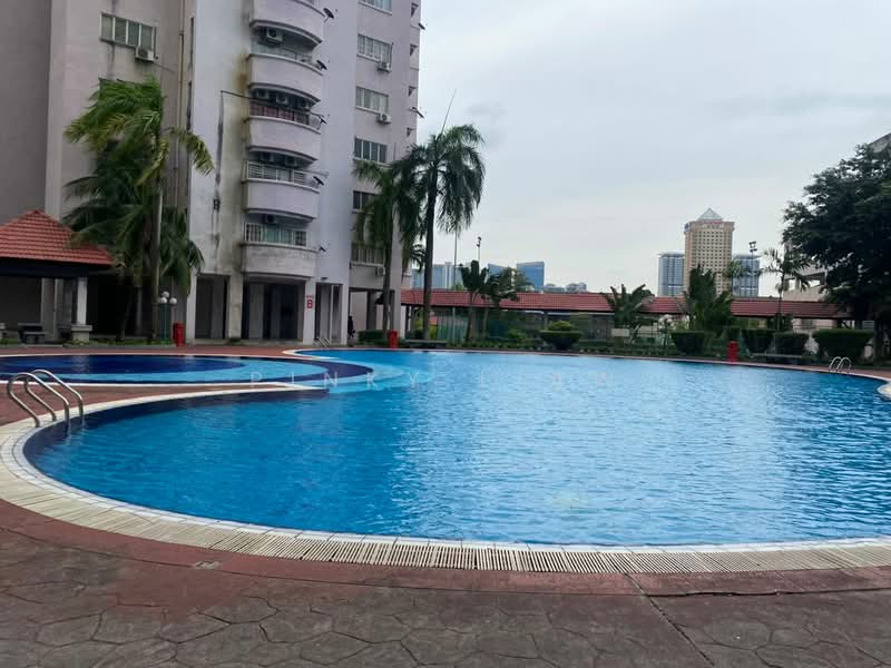 Kondominium untuk Dijual di Ridzuan Condominium - Pinky Liaw - Pool - PropertyGuru.com.my