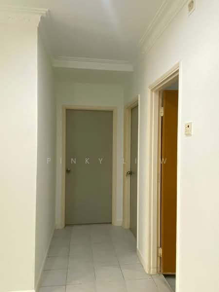 Kondominium untuk Dijual di Ridzuan Condominium - Pinky Liaw - Corridor - PropertyGuru.com.my