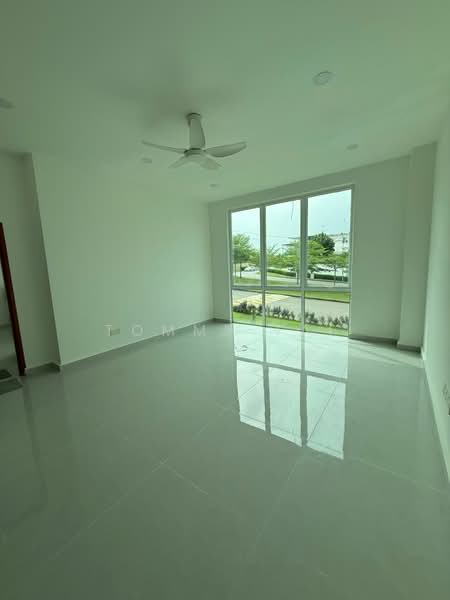 Semi-Detached House for Sale in Taman Austin Heights (Tebrau) - Tommy Tai - Living Room - PropertyGuru.com.my