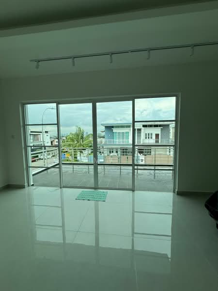 Semi-Detached House for Sale in Taman Austin Heights (Tebrau) - Tommy Tai - Balcony - PropertyGuru.com.my
