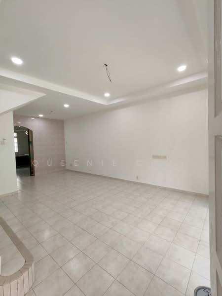 Rumah Teres 2 Tingkat untuk Dijual di Taman Austin Perdana (Tebrau) - Queenie Chuy - PropertyGuru.com.my