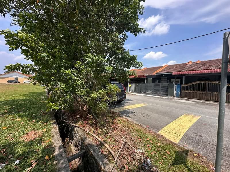 Rumah Teres 1 Tingkat untuk Dijual di Jenjarom (Selangor) - Ammeer Nadzrai - Exterior - PropertyGuru.com.my