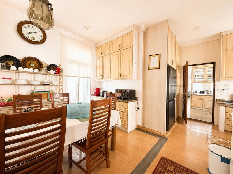 Bungalow for Sale in Bangi (Selangor) - Ali Idris - Kitchen - PropertyGuru.com.my