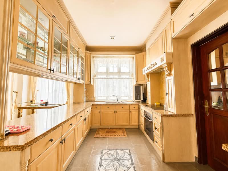 Bungalow for Sale in Bangi (Selangor) - Ali Idris - Kitchen - PropertyGuru.com.my