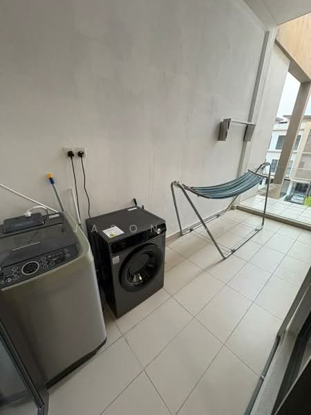 Townhouse for Rent in 16 Sierra (Puchong) - Jason Yap - Balcony - PropertyGuru.com.my