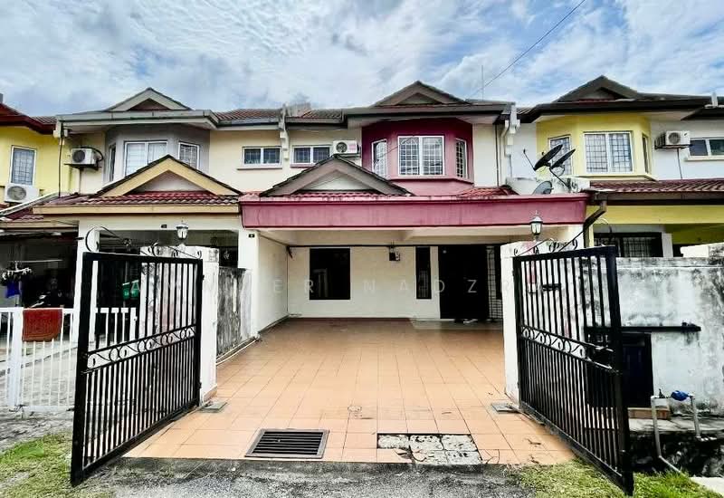 Rumah Teres 2 Tingkat untuk Dijual di Taman Lestari Permai (Seri Kembangan) - Ammeer Nadzrai - Exterior - PropertyGuru.com.my
