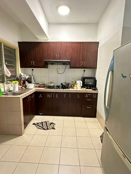 Kondominium untuk Dijual di Casa Desa - Janet Lau - Kitchen - PropertyGuru.com.my