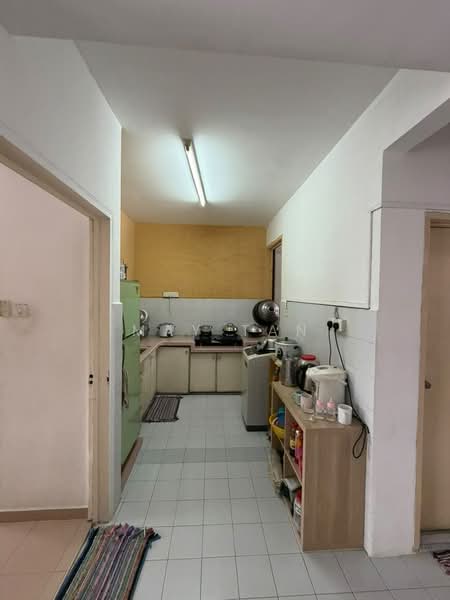 Apartment for Sale at Ruby Apartment - May Tan - Kitchen - PropertyGuru.com.my