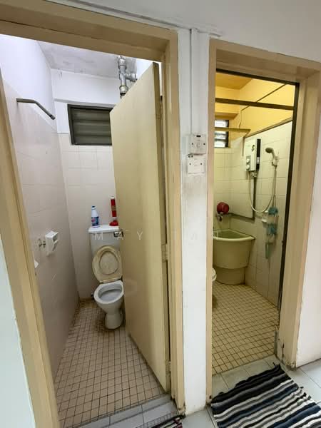 Apartment for Sale at Ruby Apartment - May Tan - Bathroom - PropertyGuru.com.my