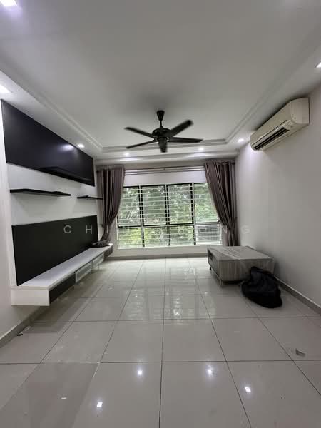 Townhouse for Sale in 16 Sierra (Puchong) - Chin Thong Pan - Living Room - PropertyGuru.com.my