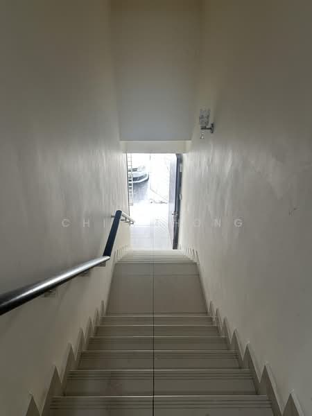 Townhouse for Sale in 16 Sierra (Puchong) - Chin Thong Pan - Corridor - PropertyGuru.com.my