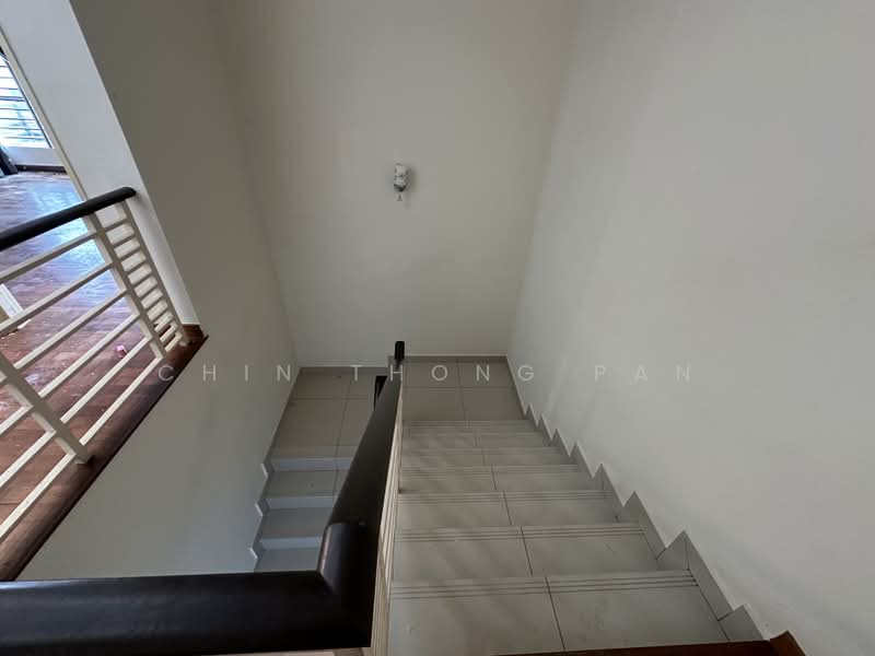 Townhouse for Sale in 16 Sierra (Puchong) - Chin Thong Pan - Corridor - PropertyGuru.com.my
