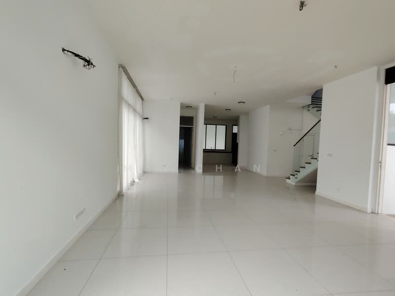 Rumah Banglo untuk Dijual di Bandar Sungai Long (Selangor) - May Chan - Living Room - PropertyGuru.com.my