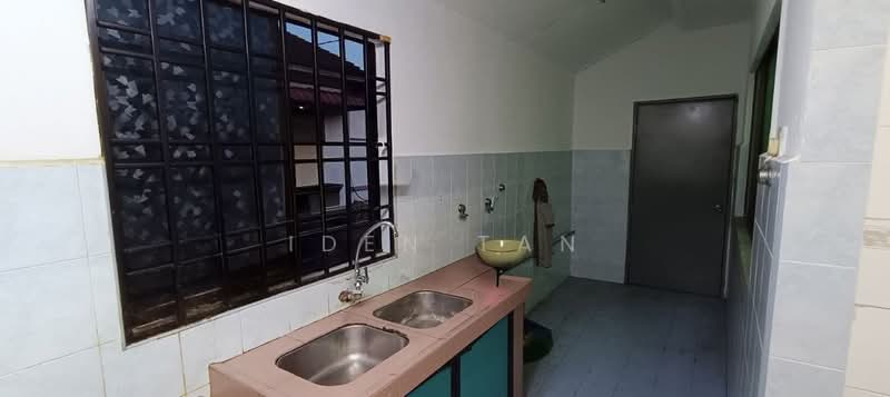 1-storey Terraced House for Sale in Taman Putri Kulai (Kulai) - Iden Tan - Interior - PropertyGuru.com.my